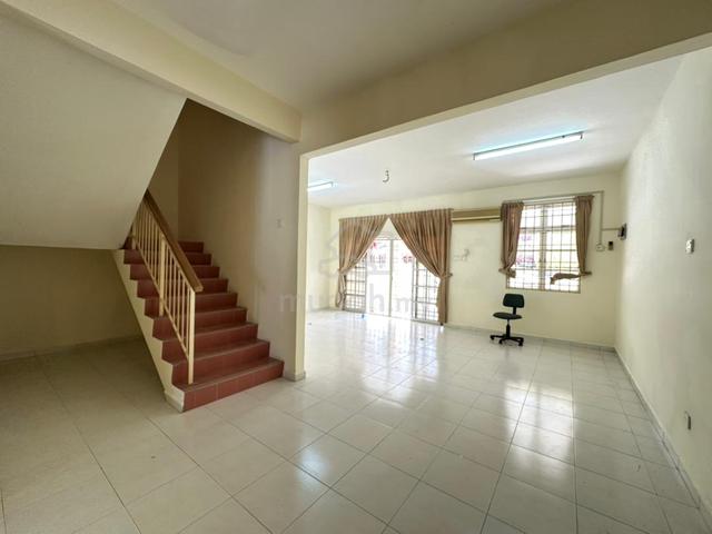 [FOR SALE] 3-Storey Terrace House @ Lagenda Height, Sungai Petani 1