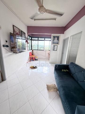 Flat Taman Perling 1