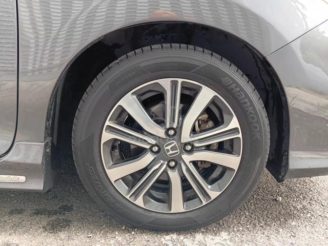 Honda city 2018 1.5 E spec facelift (auto) tip top - 5