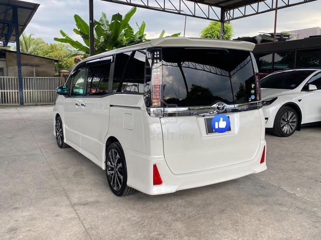HIGH SPEC✅2016/21 Toyota VOXY ZS 2.0 KIRAMEKI (A) - 4
