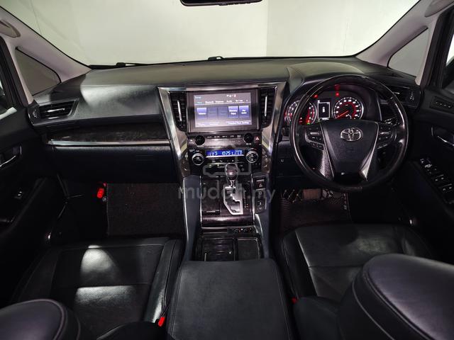 2018 Toyota Alphard 2.5 SC JBL Full Spec Like New - 3