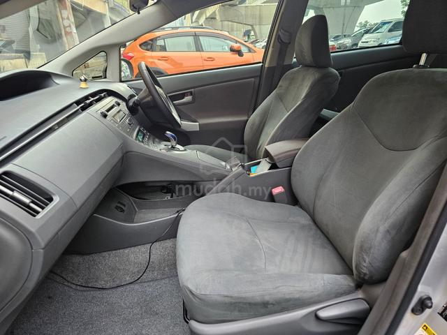 Toyota PRIUS 1.8 HYBRID (A) muka 3K - 5