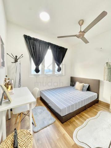 Female Master Room for rent in Sentul Point Suite include utility 1