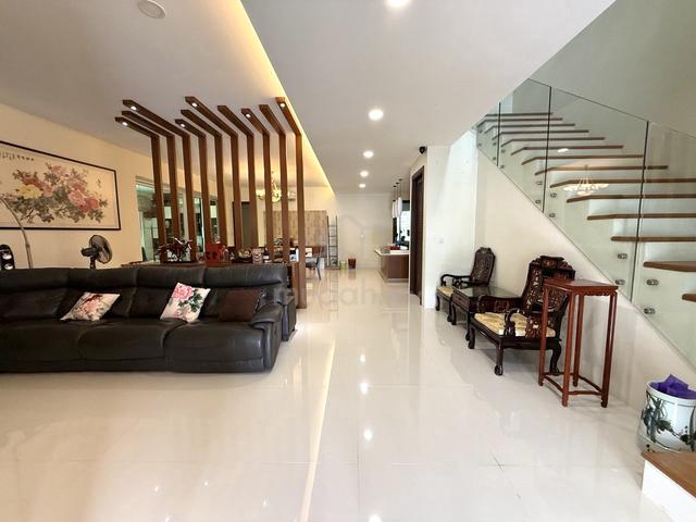 SEMI D, 2.5 Storey, JLN UPLANDS 1
