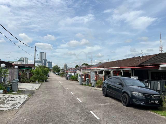 Taman Sri Tebrau, 1 storey house, 7 bedroom, good investment 1