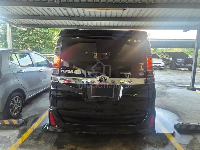 Toyota Voxy ZS Kirameki II - Tein - Lenso 18 - 360 - 4