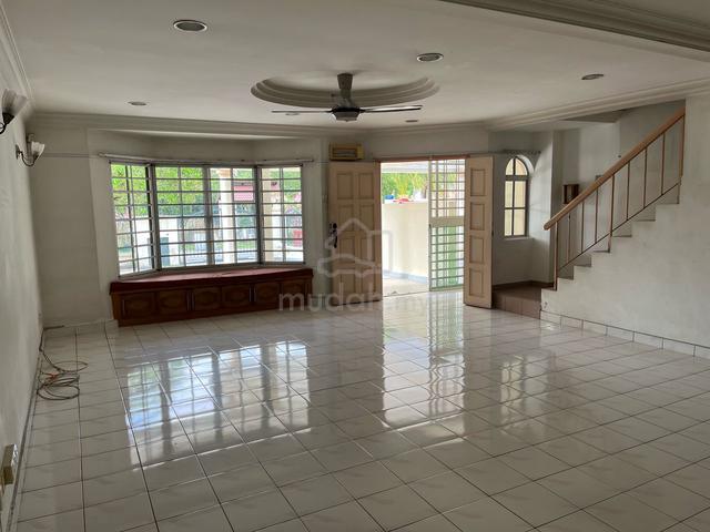 [ Extend+Parking ] 2sty House , Taman Sri Putra ,Sungai Buloh 1