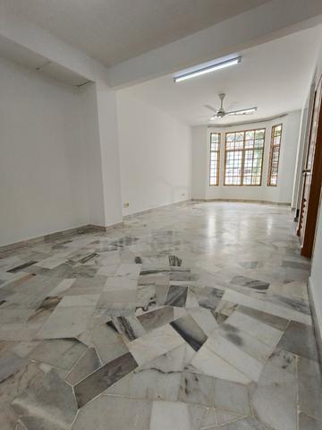 Rumah Teres 2 Tingkat, Bukit Rahman Putra, Sungai Buloh 1