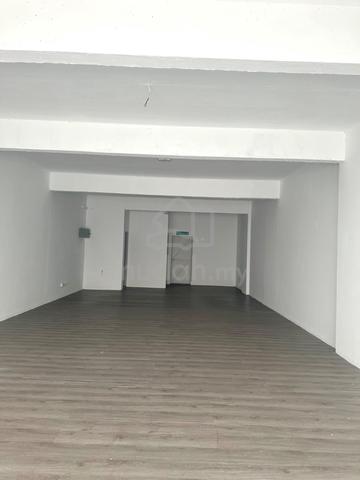 The Amarene Shoplot Facing Mainroad @ Ready Condition ✨ 1