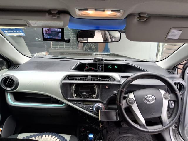2012 Toyota PRIUS C 1.5 (HYBRID) NHP10R (A) - 3