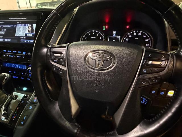 2017 Toyota Alphard - Luxury MPV - 4