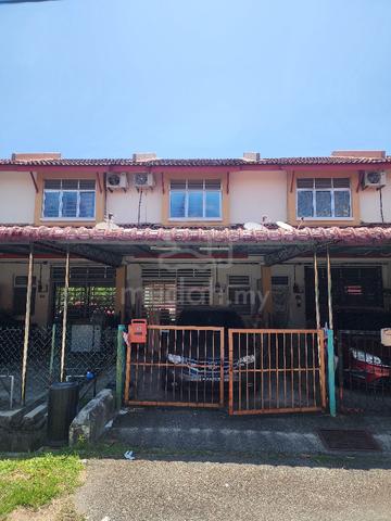 Taman Bunga Raya, Bandar Baru Salak Tinggi, Sepang 1