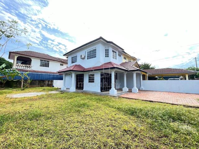 CORNER LOT LUAS Semi D 2 Tingkat Tmn Berjaya Permai, Kempadang Kuantan 1