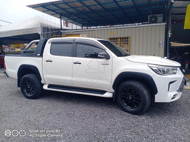 2015 Toyota HILUX 3.0 G TRD SPORTIVO MY14 KUN26R - 2