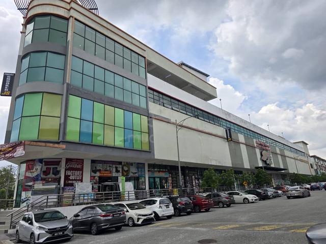 Vista Valley Mall Commercial building Shop lot Semenyih Kajang 1
