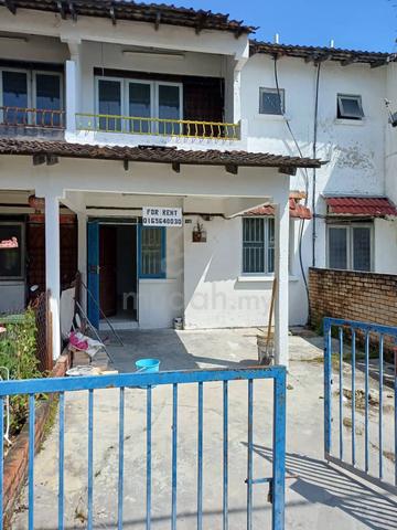 Double Storey Terrace House (For Rent) 1