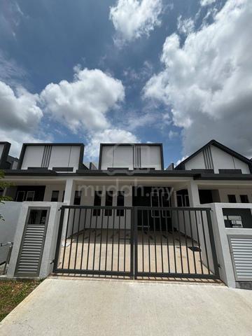 TERMURAH!! SINGLE STOREY TERRACE J1 RESIDENCE JENDERAM Dengkil 1