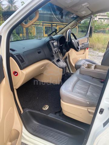 2010 Hyundai GRAND STAREX 2.5 ROYALE (A) - 5
