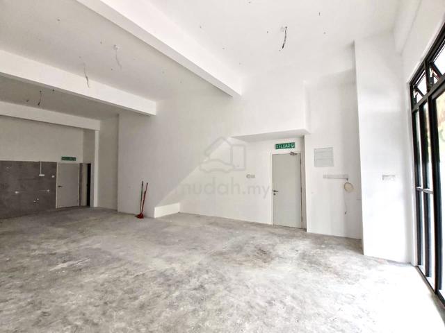 Pelangi Avenue Ground Floor Block C Shoplot For Rent 1