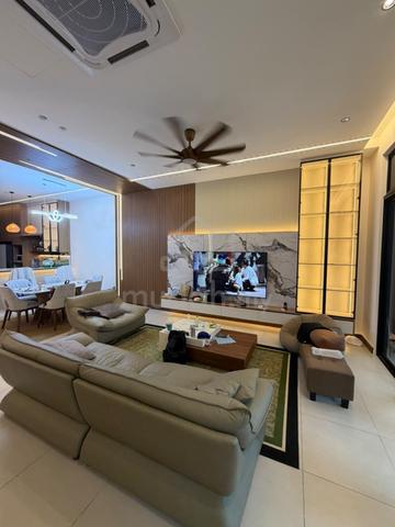 [Fully Renovated] 4Bed 5Bath Aurora Sentral Resort Villa Gated Guarded 1
