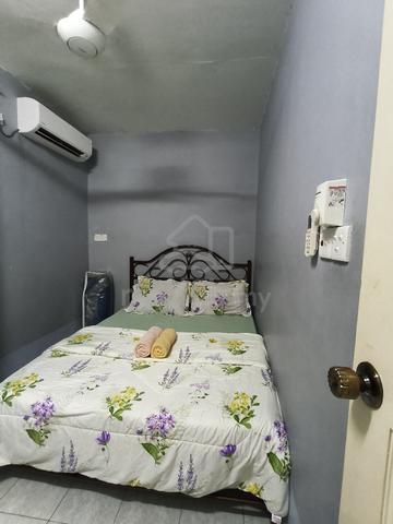 Bilik Sewa PRIVATE Katil Queen + AC 1