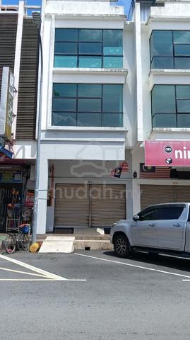 Shoplot Taman Tas ( 3 Storey ) 1