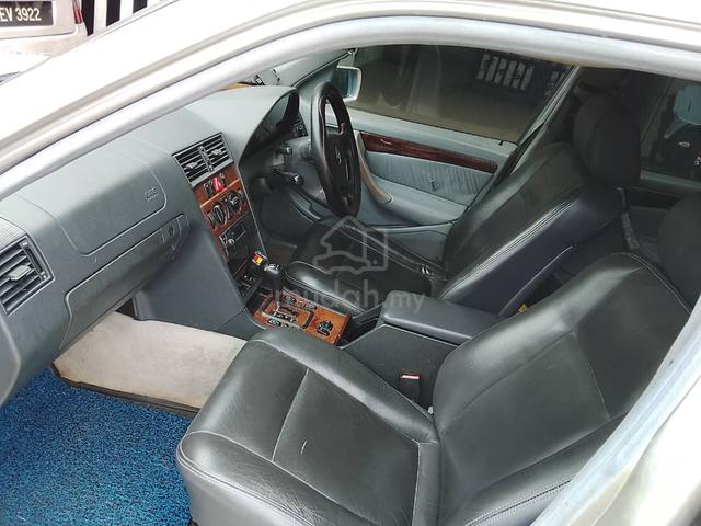 1995 Mercedes Benz 200 2.0 W123 (A) - 5