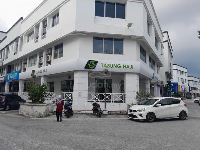Ground Floor End Unit Shoplot Kompleks Diamond Bandar Baru Bangi 1