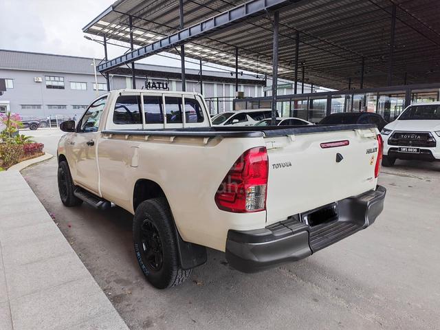 2022 Toyota HILUX 2.4 SINGLE CAB (M)4X4 FULL LOAN - 4