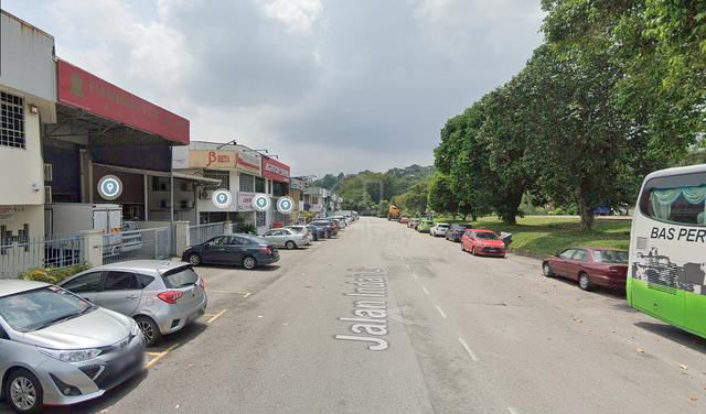 Taman Univesiti Indah 1.5 Storey Link Factory 1
