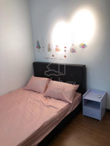 Furnished Middle Room with Attached Bathroom for Rent at Bukit Banyan 1