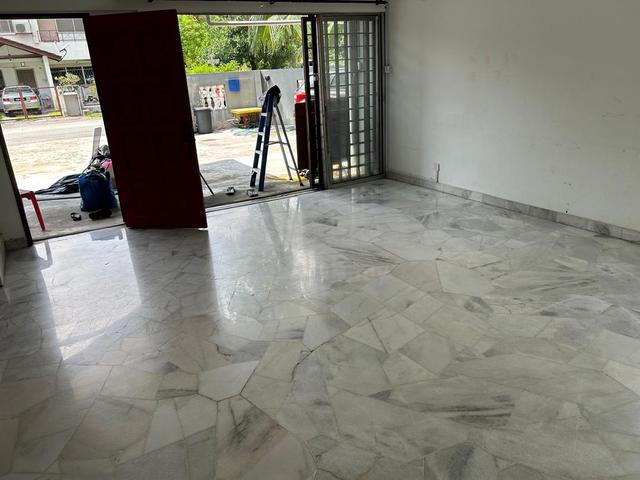 PJ Sunway Pyramid PJS 7 double storey corner landed, balcony, spacious 4
