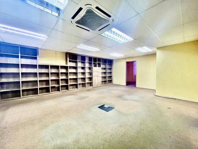 Partial Furnish Corner unit 1st Floor Jalan Boling Padang Seksyen 13 1