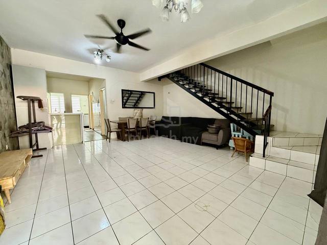 CANTIKš„Double Storey Kota Perdana Seri Kembangan 1