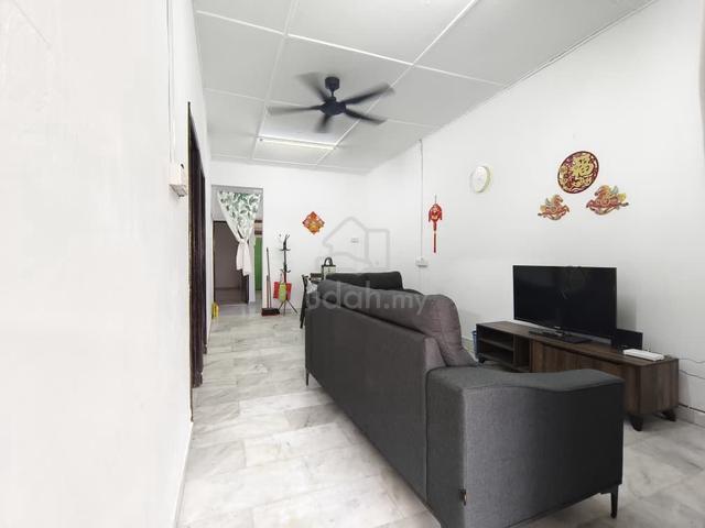 Johor Jaya Jln keembong Single Storey 3bedroom For Rent 单层排屋出租 1