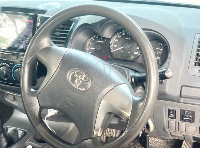 2013 Toyota HILUX 2.5 G VNT MY05 KUN25R FACELIFT - 5