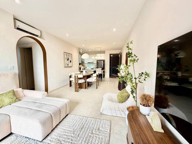 E Island Lake Haven 1