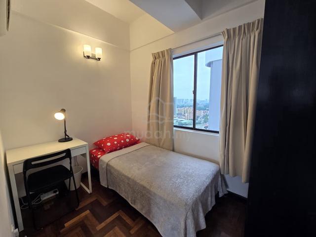 Single Room for Rent at Bukit Bintang KL (1 WORKING PROFESSIONAL ONLY) 1