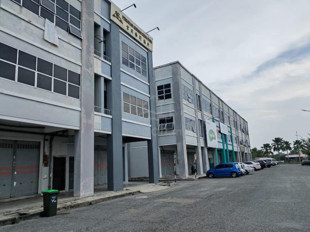 3 Storey Shoplot Near Lotus's Stargate Alor Setar For Sale 1