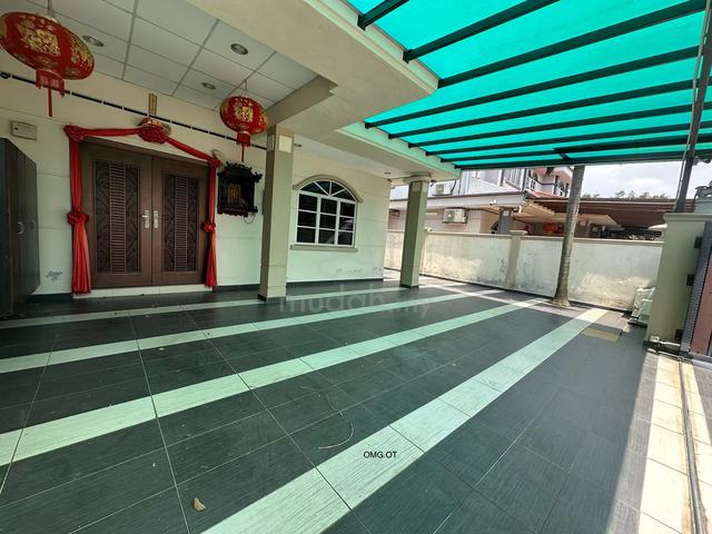 Menara Maju 2 Storey Semi-D 34x65 Fully Renovated Facing Field 1