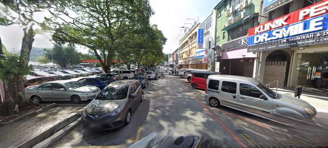 taman melawati jalan bandar 4 . 22x80 3sty shop . 3