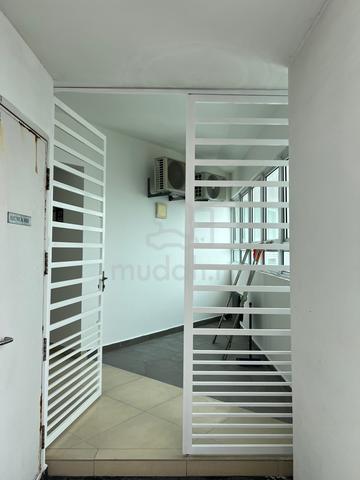 Pearl Regency 1