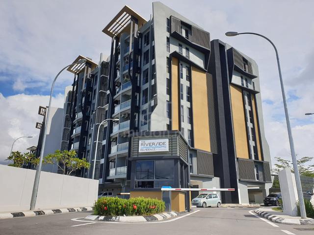 Riverside Residence 1
