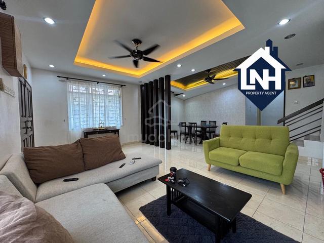 Bandar Puteri Jaya 2 storey semid sale funish fully reno near yarra 1