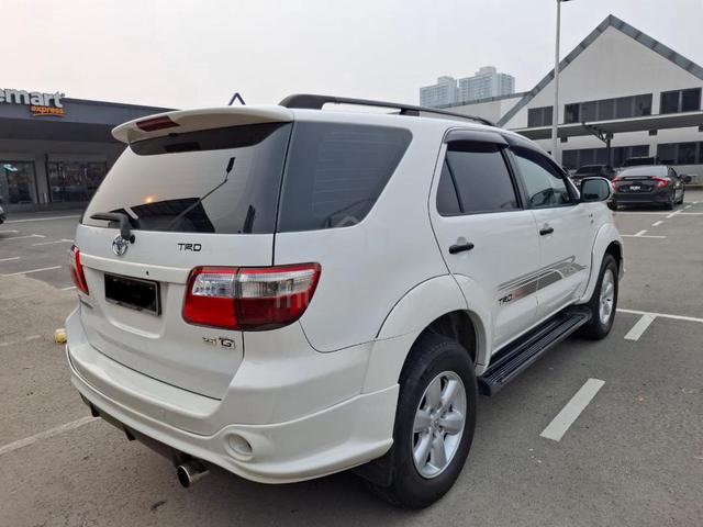 2011 Toyota FORTUNER 2.5 G TRD SPORTIVO - 2