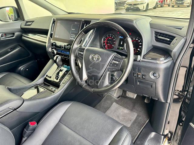 Toyota Alphard 2.5SC Pilot Seat JPL Sunroof P/Boot - 5
