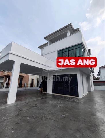 2.5 story Bungalow at Taman Bukit Juru (Juru Height) For Sale 1