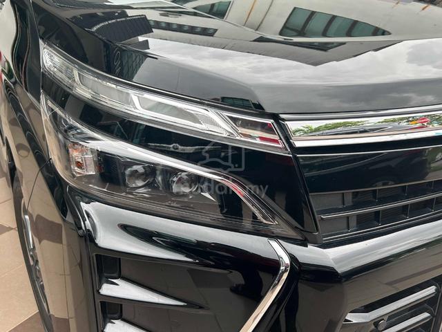 2021 Toyota VOXY 2.0 ZS KIRAMEKI III 2PD 7STR 35K - 5