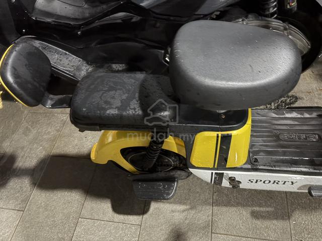 electric scooter bike - photo 2 of 4