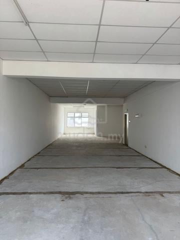 Taman pulai mutiara 1st floor rent 1